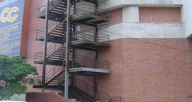 Escaleras de Acero