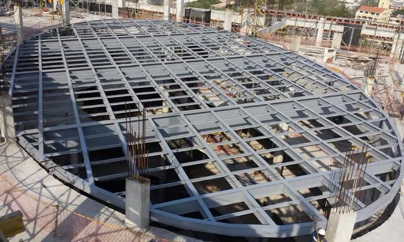 Tendencias en el Diseño Arquitectónico con Estructuras Metálicas Modernas