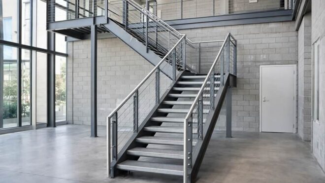 Escaleras metálicas como solución estructural y arquitectónica