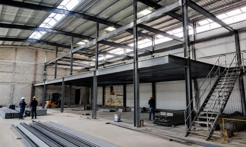 Cuándo conviene usar estructuras metálicas en la remodelación de bodegas?